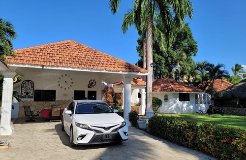 Sosua Villa | Muy cerca de la playa Laguna