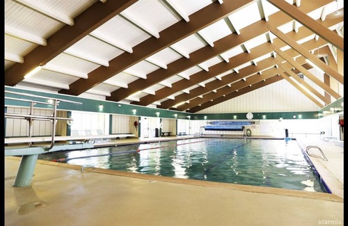 Camp Richardson House | MV22 30 night minimum Alpine South Lake Tahoe Home with Tahoe Keys Amenities!