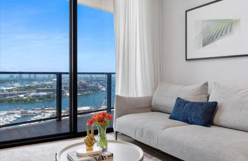 Downtown Miami Apartment | MVR Epic Views & Resort Pool for Perfection