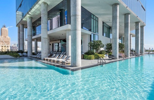 Downtown Miami Apartment | MVR - Modern Studio Steps from Bayfront Park