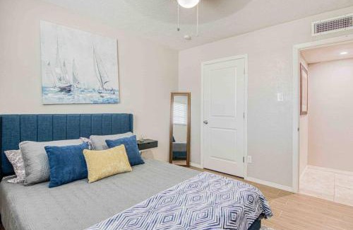 El Paso House | My Cozy Duplex A in the Heart of West Side