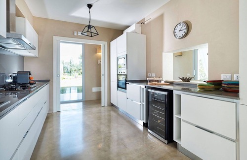 Avola Villa | My Rental Homes - Villa Orangella located near the sea with private pool 6 bedrooms 12 sleeps
