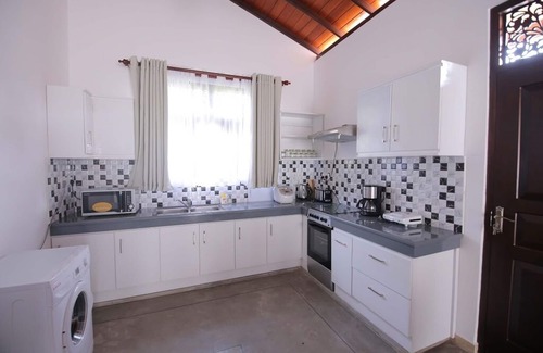 Hikkaduwa Villa | My Villa i s a Highly Privet Villa with a 4 Bed rooms with 2 Barth rooms