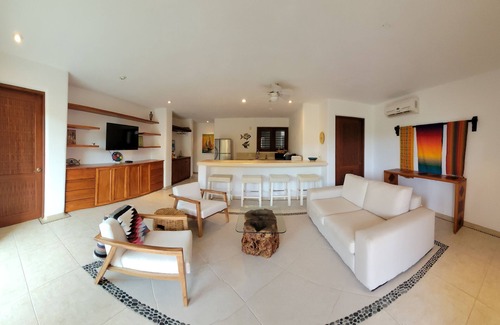 Ixtapa - Zihuatanejo Condo | My Zihua Dream is a PENTHOUSE CONDO just steps from La Ropa Beach, 2 BR 3.5 BA