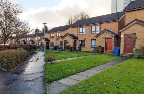 Paisley Apartment | Mycosy 605, 1 BR Apartment, Great Location - Paisley