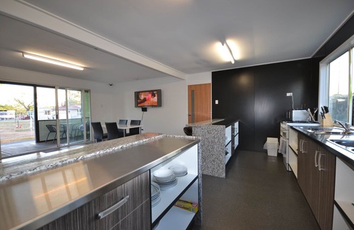 Bakers Creek RV Rental | Mycow Accommodation Mackay