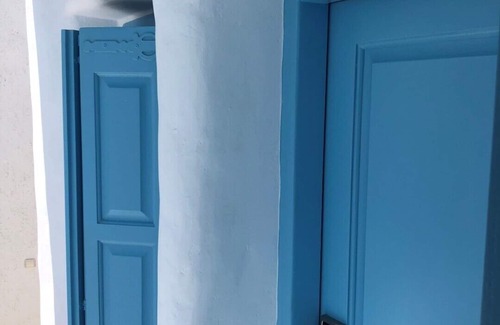 Platis Gialos House | Mykonian Mews H2 mini-villa 1 bedroom/1.5 bath/outdoor shower