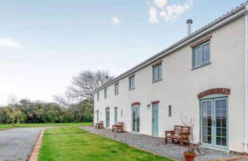 Dogdyke Cottage | Mylo’s Cottage, Langrick, Lincolnshire - 3 Bedrooms, Sleeps up to 6