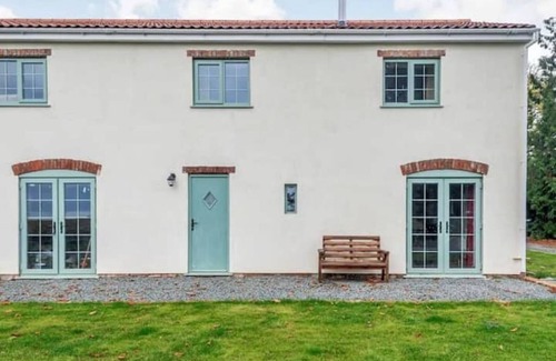 Dogdyke Cottage | Mylo’s Cottage, Langrick, Lincolnshire - 3 Bedrooms, Sleeps up to 6