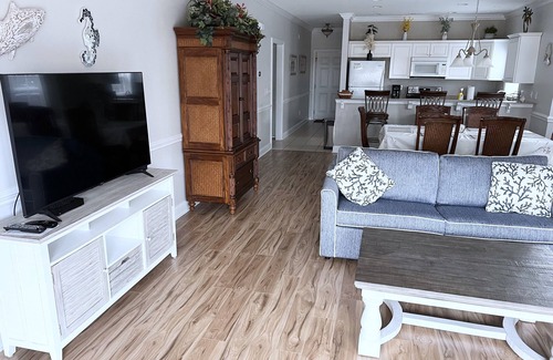 Garden City Condo | Myrtle Beach area golf resort condo-pet friendly-pool-1 mile to beach-water view