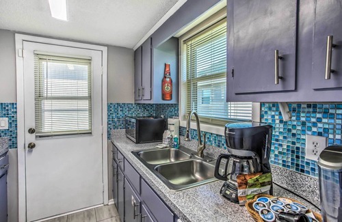 Myrtle Beach Cottage | Myrtle Beach Cottage, Walk to Pools + Beach!