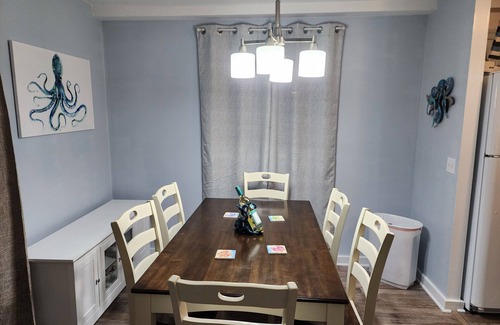 Myrtle Beach Condo | Myrtle Beach, Ocean View, Newly Remodeled 2 BR, 2 Bath ~ Also own VRBO 1298906