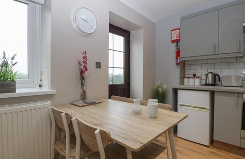 Nantgarw House | Myrtle Cottage