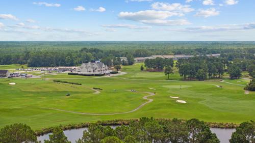 Red Hill House | Myrtle Golf Getaway at Legends Pet Friendly Pool