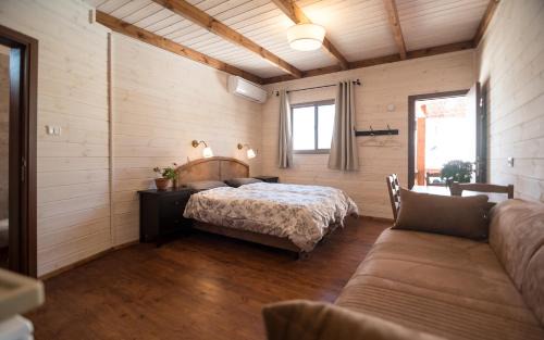 Artists Colony Bed & Breakfast | Myrtle the Turtle Guesthouse