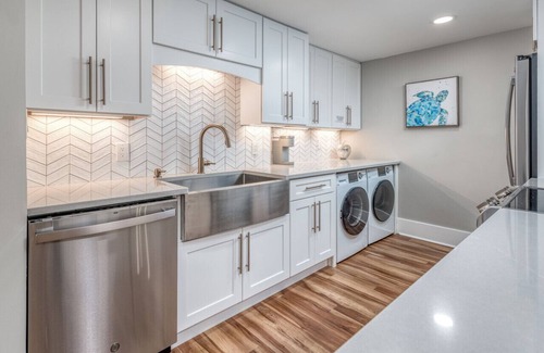 North Forest Beach Condo | MyStay at 307 Forest Beach Villas 2nd Row Pool Balcony