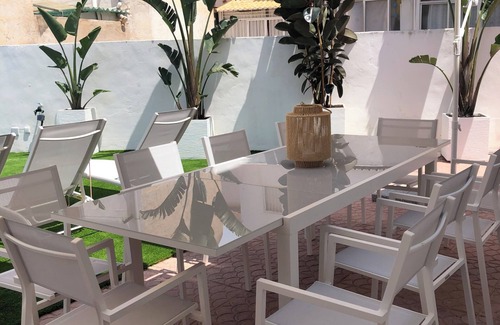 Los Cuarteros House | n House with private pool, air conditioning, near beach, bars and restaurants.