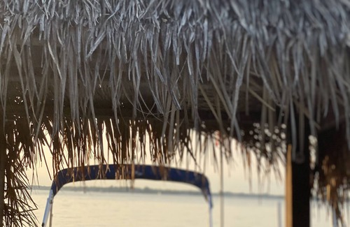 Syracuse House | n Lake Wawasee home directly on lake