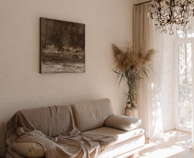 Kamenets-Podol'skiy Apartment | n o c t u r n e