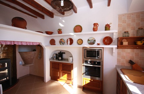 Santanyi Cottage | Na Corma Nova with overflow pool, large terrace, barbecue area, satellite TV