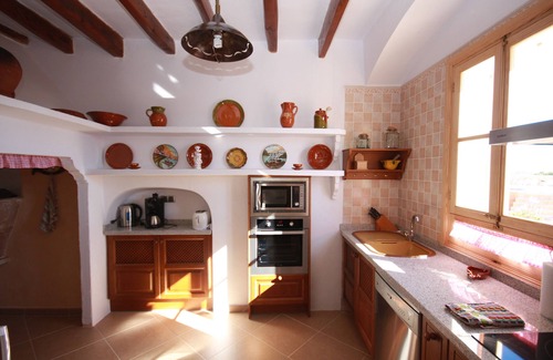 Santanyi Cottage | Na Corma Nova with overflow pool, large terrace, barbecue area, satellite TV