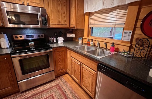 Elkton House | Naked Creek Cabin