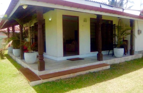 Boossa Villa | NALENDRA Beachfront villa