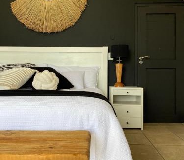 Paternoster House | Namaste - Sea-facing 4 sleeper Holiday Home