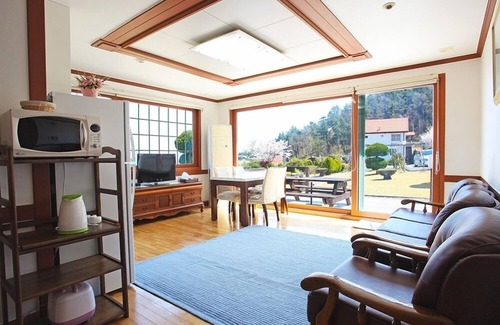 Namhae Hotel | Namhae German Village Beethoven Haus