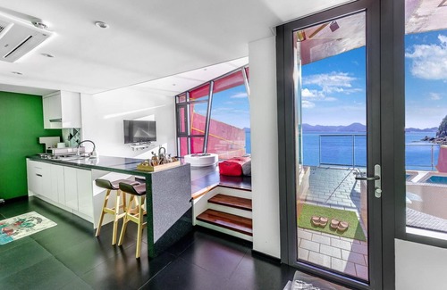 Namhae House | Namhae Pumda Pool Villa Pension