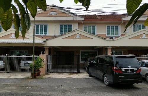 Sibu House | NanSang One Homestay 8pax 4Rooms