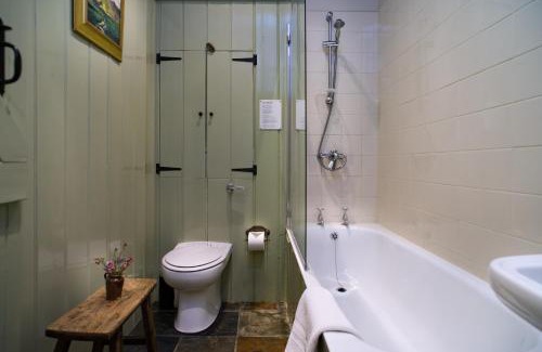 Llandysul House | Nantgwynfaen Organic Farm Wales