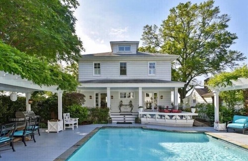 Annapolis House | Nantucket on the Chesapeake Heated Pool