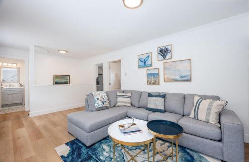 Half Moon Bay House | Nantucket Penthouse - walk to restaurants beaches activies & so much more