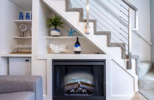 Half Moon Bay House | Nantucket Penthouse - walk to restaurants beaches activies & so much more