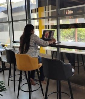 Sector 62 Hotel | NapTapGo - Japanese Premium POD Hotel - Walk to Noida Electronic City Metro! Wifi, Lounge