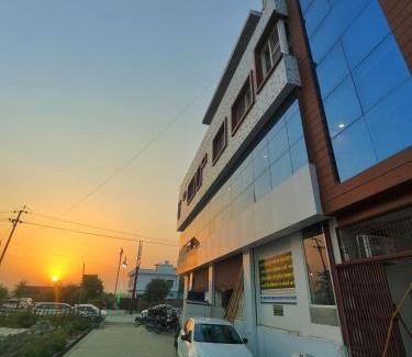 Puranpur Hotel | Narayan Rooms Inn