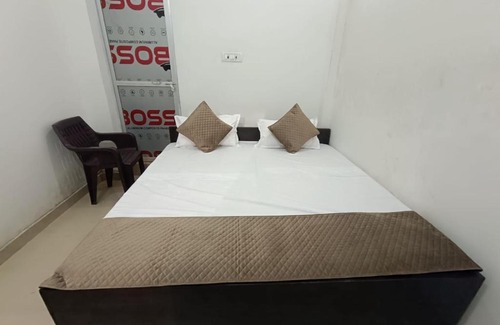 Faizabad House | Narayanam Guest house