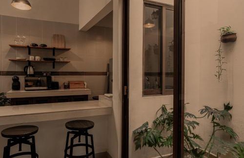 Zona Centro Apartment | Narrativ Lofts - Serena - Beautiful Colonial Suite