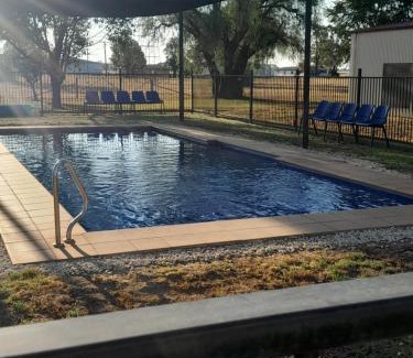 Narromine Hotel | Narromine Aerodrome Tourist Park and Motel