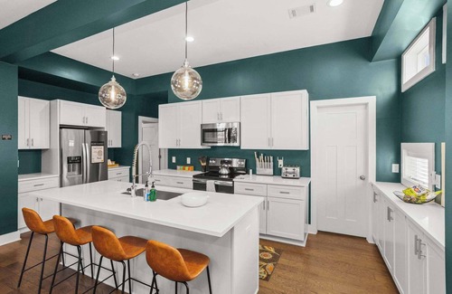 Historic Waverly House | Nashville Gem: Garage, Pets, and Near Downtown