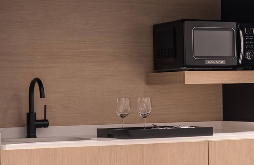 South Beach Hotel | Nassau Suite South Beach - an All Suites Hotel