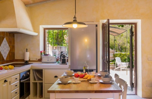 Felanitx Villa | Natural Stone Villa with Pool: Villa Son Reus