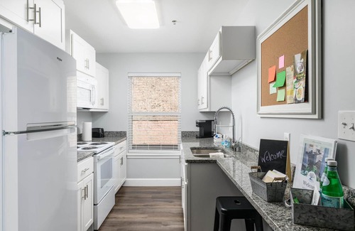 Calhoun Apartment | Nature Lodge Studio - Woods - with Hiwassee River Access