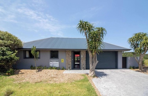 Kenton on Sea House | Nature reserve tranquility by the ocean with Kenton Eco Lodge