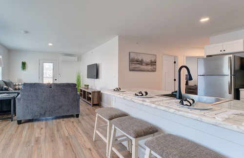Auburn Apartment | Nature's Oasis: Tranquil 2BR+1BA Gem Only 2 Miles to Lewiston!