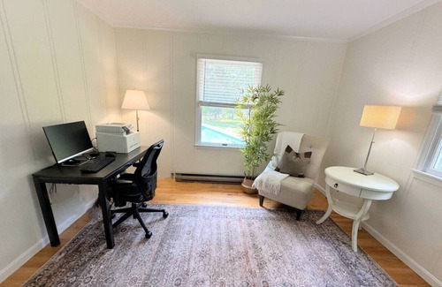 Unionville House | Nature`s Rest - Waterfront Serenity with Private Pool