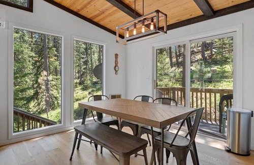 Hill City House | Nature Stay with Views Like No Where Else