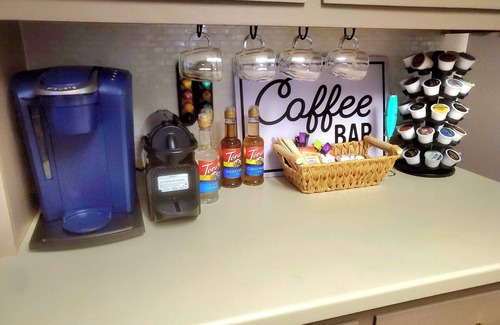 Racine House | Nautical Splash Pad, Spacious Home, Private Pool & Cedar Hot Tub.