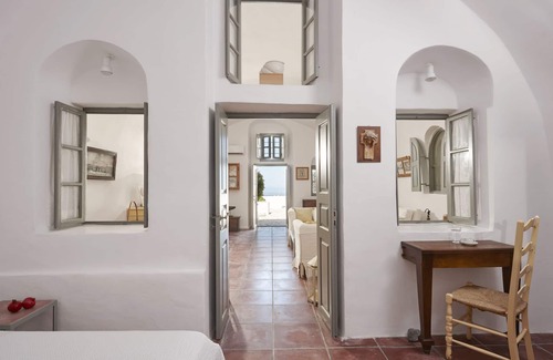 Firostefani House | Nautilus